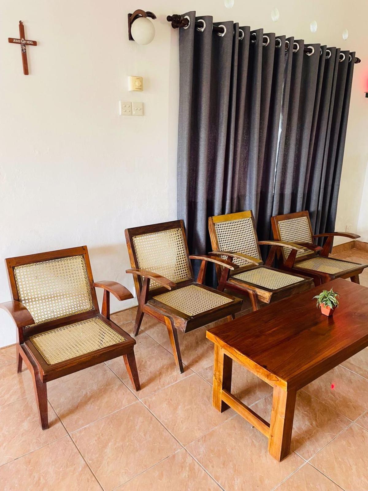 Hotel The Beez Negombo Zewnętrze zdjęcie