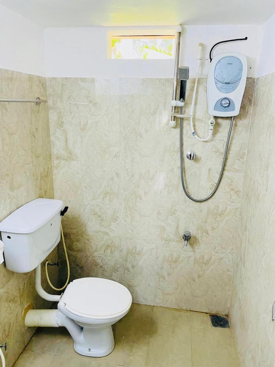 Hotel The Beez Negombo Zewnętrze zdjęcie