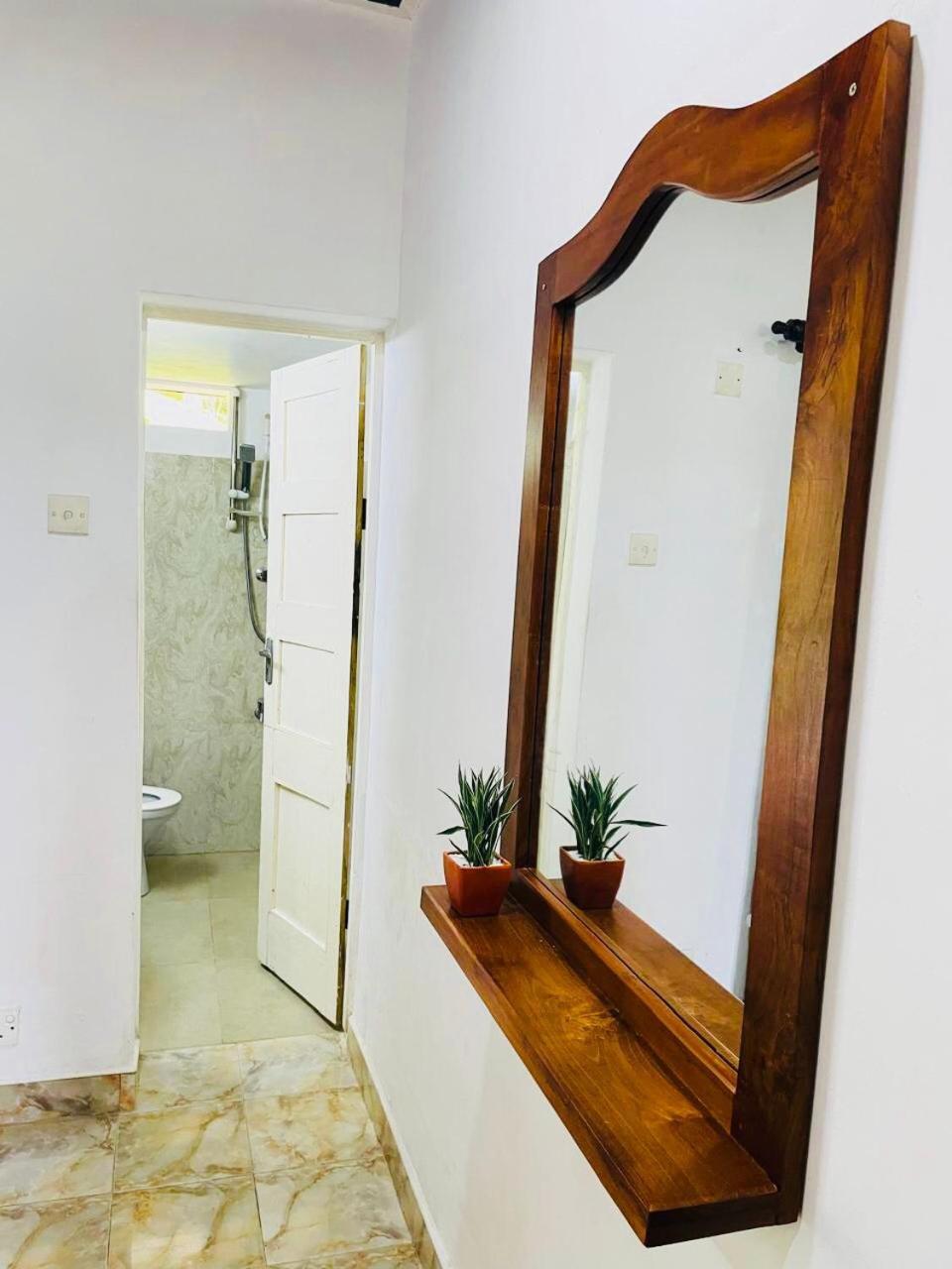 Hotel The Beez Negombo Zewnętrze zdjęcie