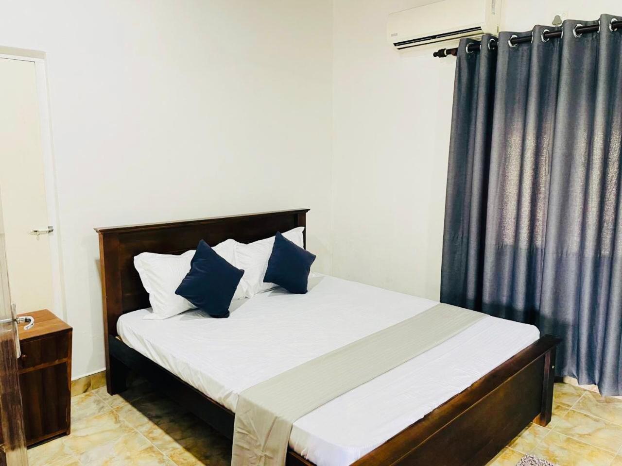 Hotel The Beez Negombo Zewnętrze zdjęcie
